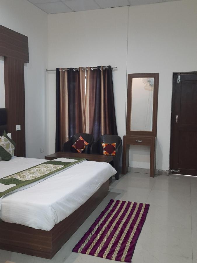 Hotel Green Park Nainital Esterno foto
