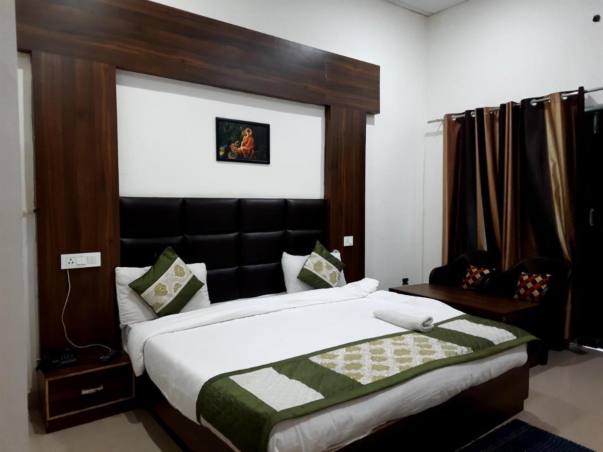Hotel Green Park Nainital Esterno foto